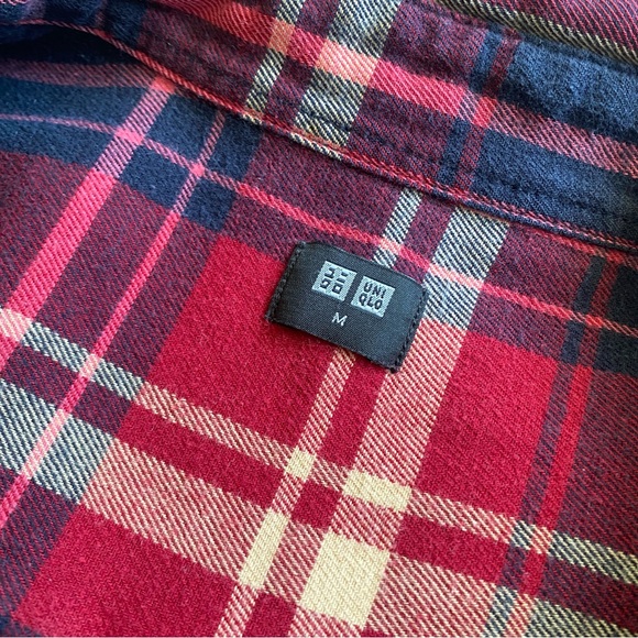 Uniqlo Plaid Flannel Button Down Shirt - Red - Picture 9 of 9